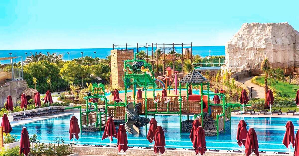Een foto van het zwembad bij Aska Lara Resort & Spa