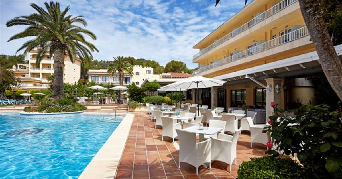 Een foto van het zwembad bij Grupotel Nilo & Spa