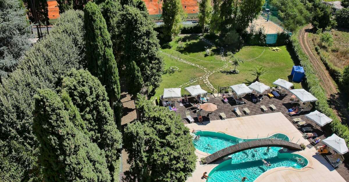 Ein Foto Excel Hotel Roma Montemario