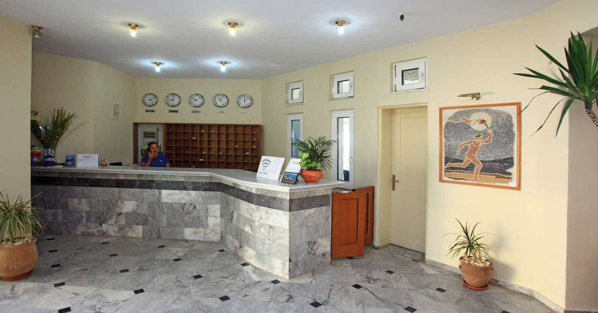 Een foto van het interieur van Alexander House Hotel