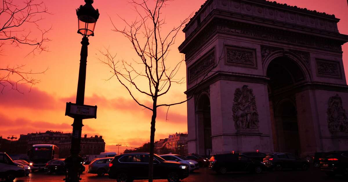 Een foto van Magda Champs Elysees