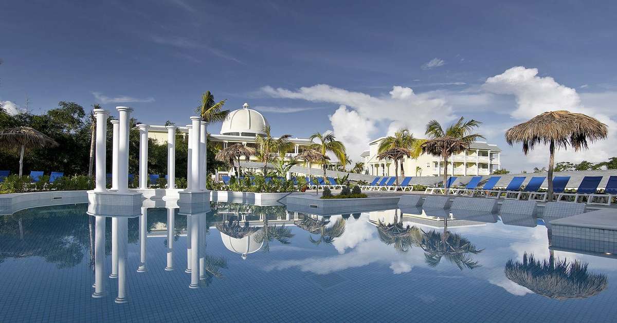 Een foto van het zwembad bij Grand Palladium Jamaica Resort & Spa
