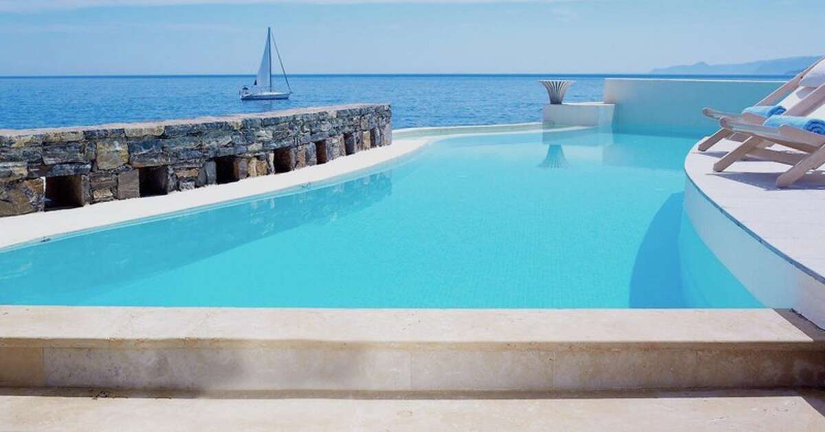 Een foto van het zwembad bij St. Nicolas Bay Resort