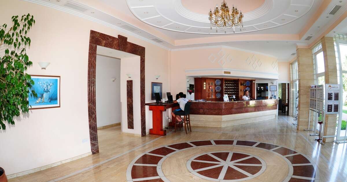 Een foto van het interieur van Denizkizi Hotel & Royal
