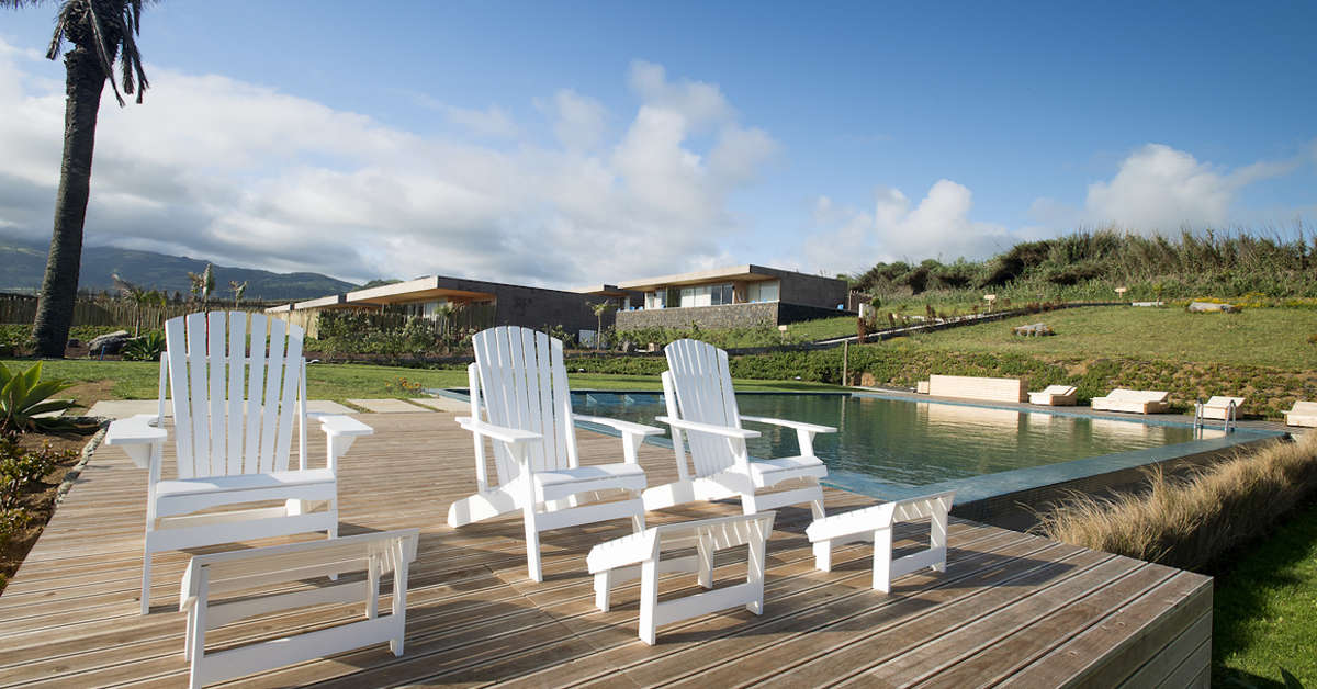 Een foto van het terras bij Santa Barbara Eco Beach Resort