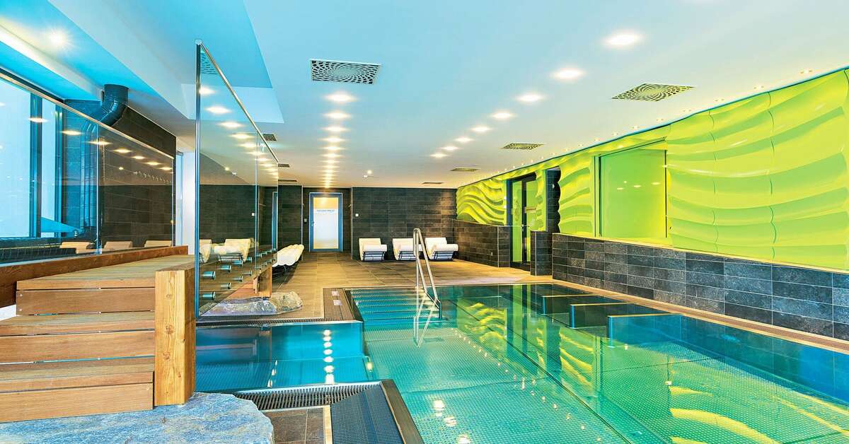 Een foto van het zwembad bij Alpinresort Sport & Spa