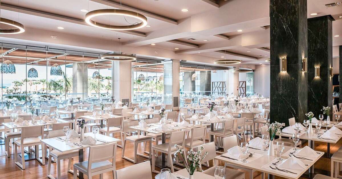 Een foto van de faciliteiten bij Avra Imperial Hotel