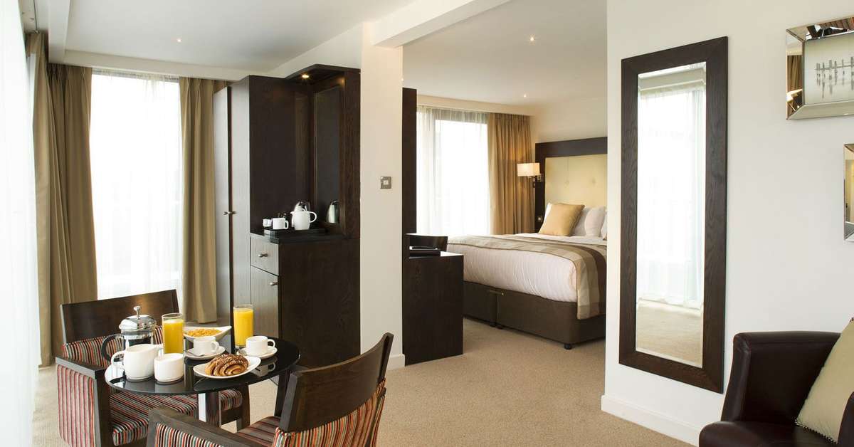 Een foto van The Address Connolly