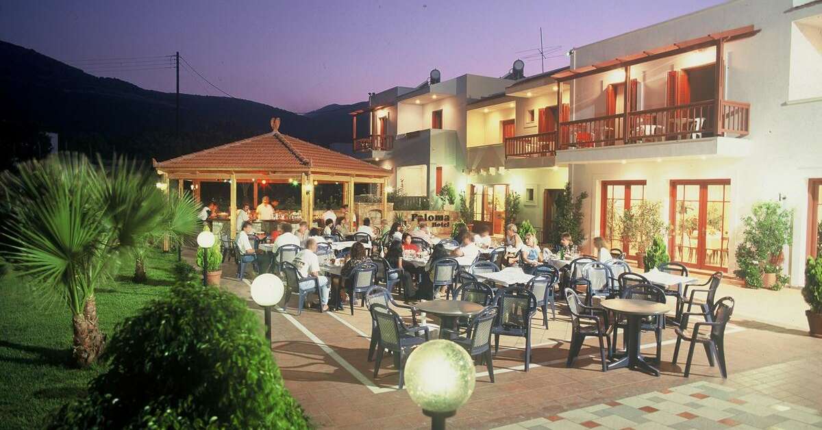 Een foto van het terras bij Paloma Garden & Corina