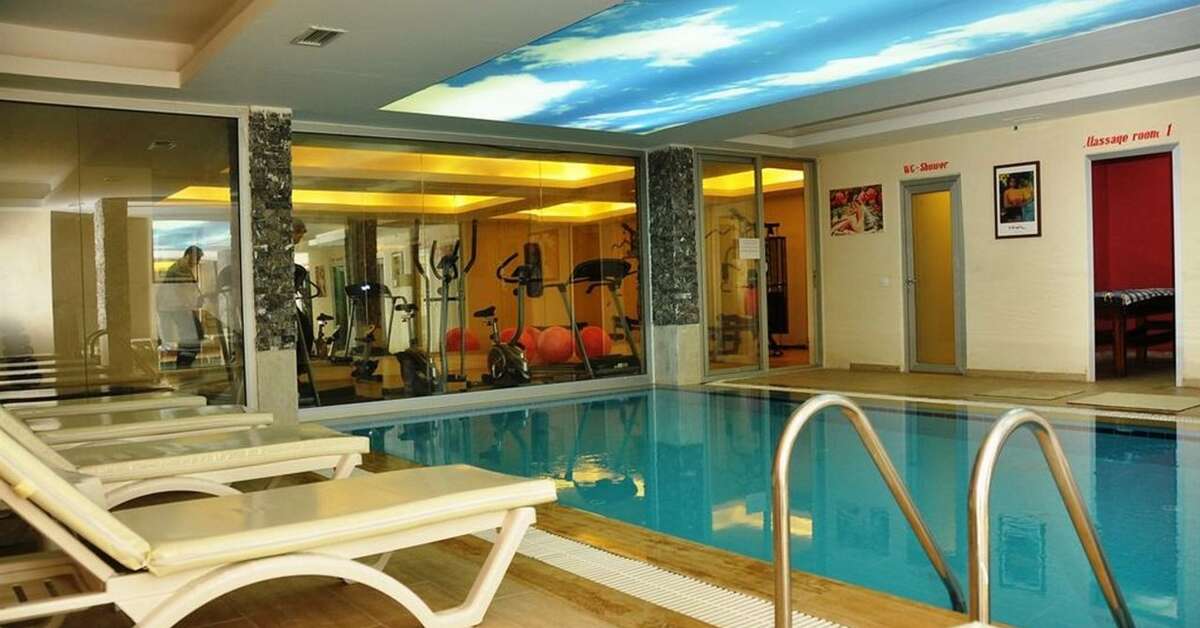 Een foto van het zwembad bij Acar Hotel