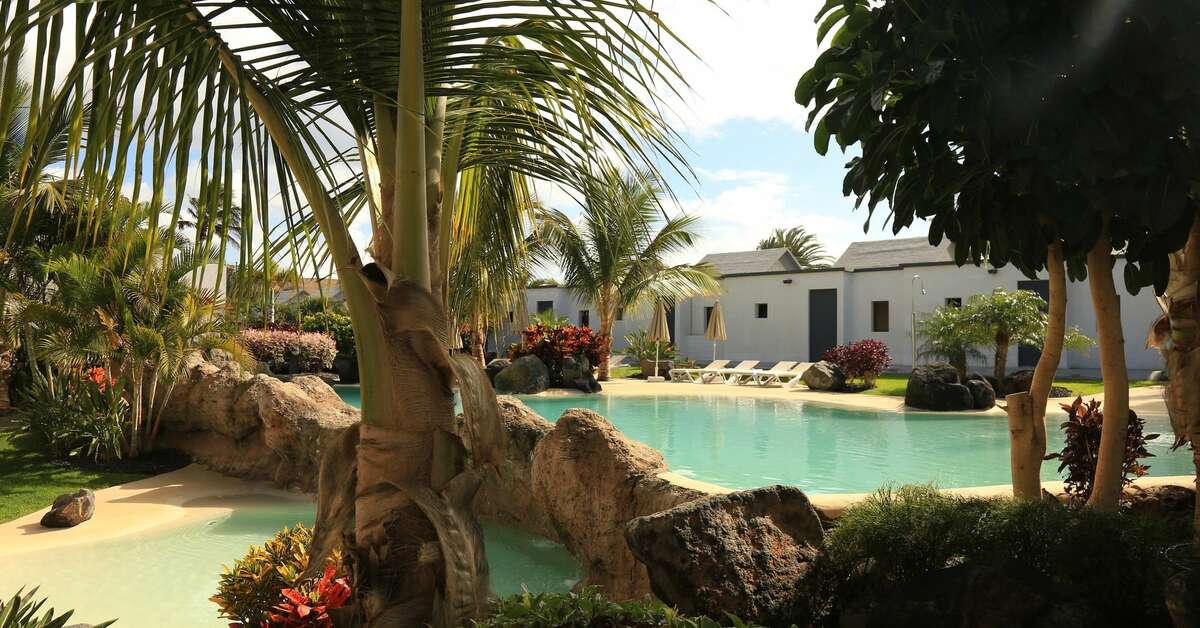 Een foto van het zwembad bij R2 Romantic Fantasia Dreams & Suites Hotel