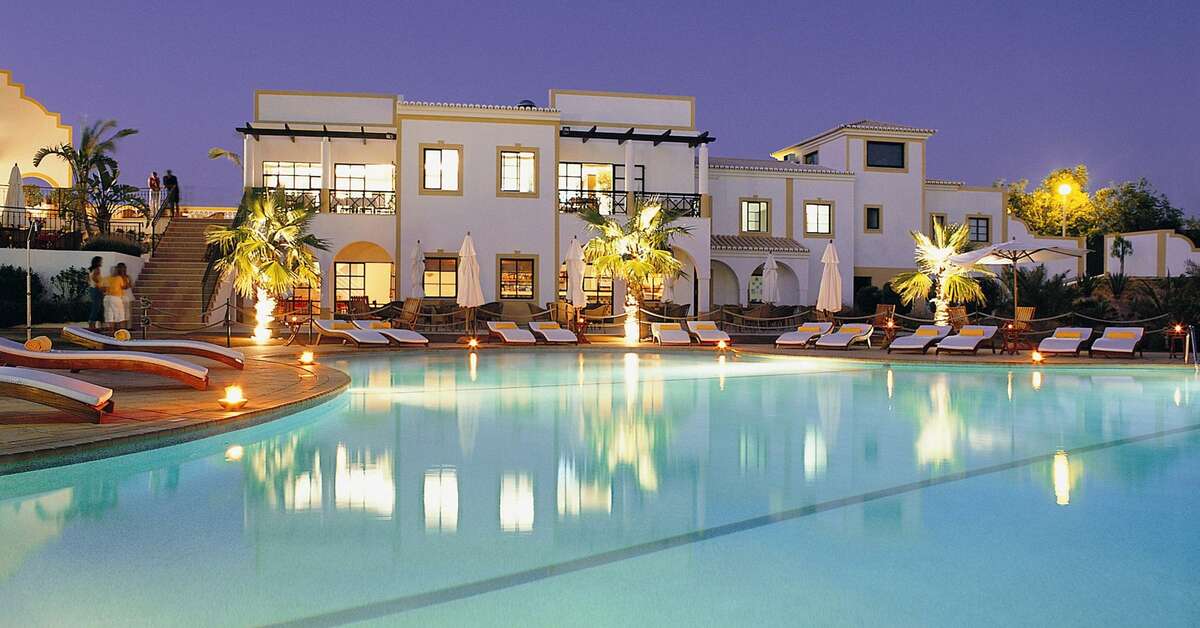 Een foto van het zwembad bij Vale d'el Rei Hotel & Villas