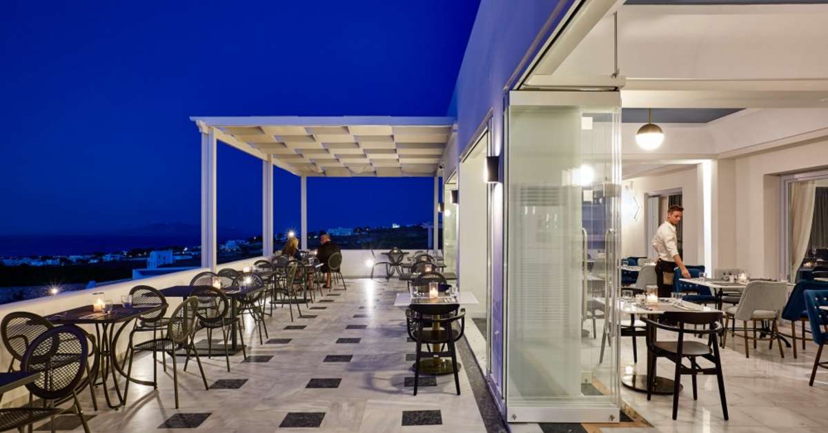 Een foto van het terras bij De Sol Hotel & Spa
