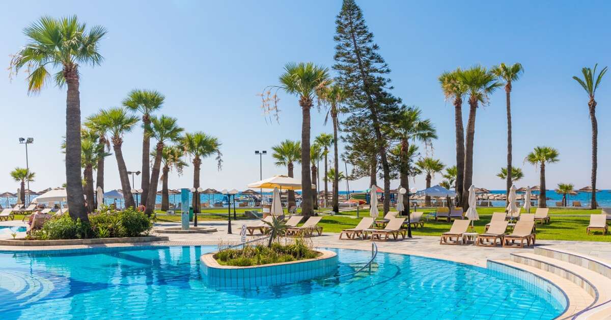 Een foto van The Golden Bay Beach Hotel