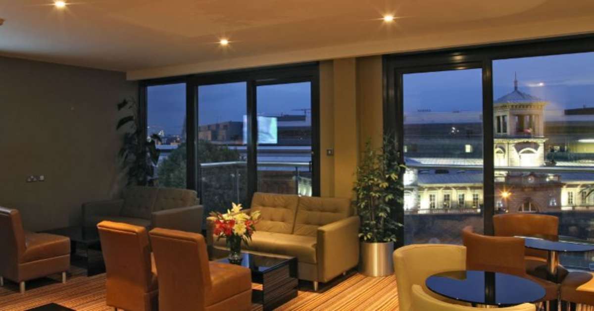 Een foto van The Address Connolly