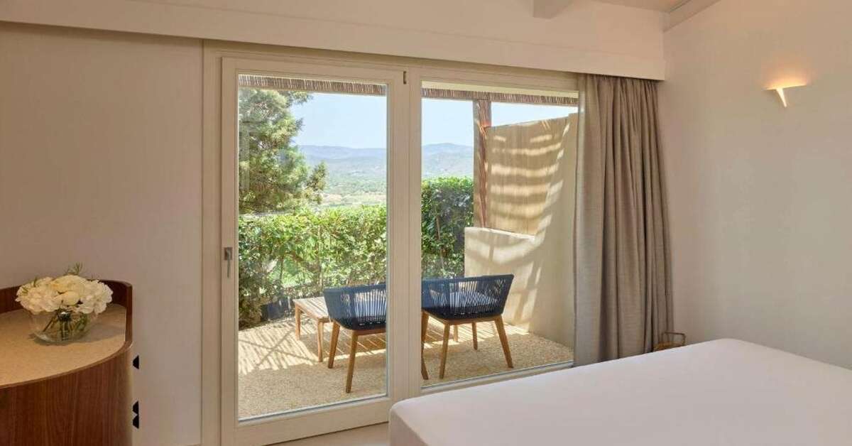 Een foto van Baia di Chia Resort Sardinia Curio Collection by Hilton