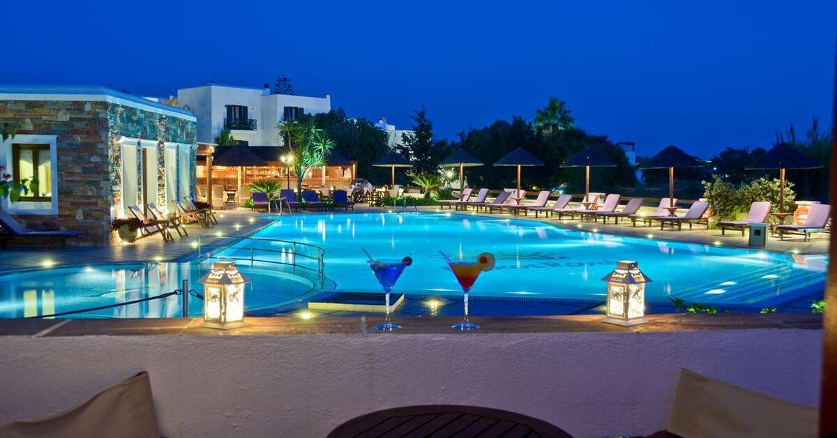 Een foto van het zwembad bij Naxos Resort Beach Hotel