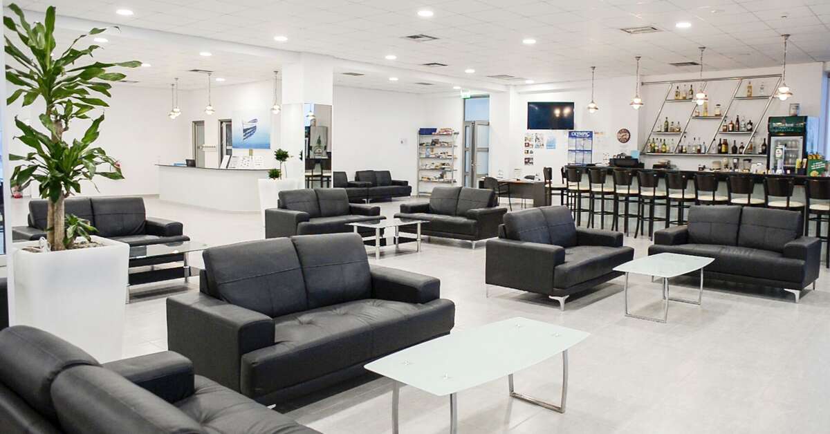 Een foto van het interieur van Royal Bay