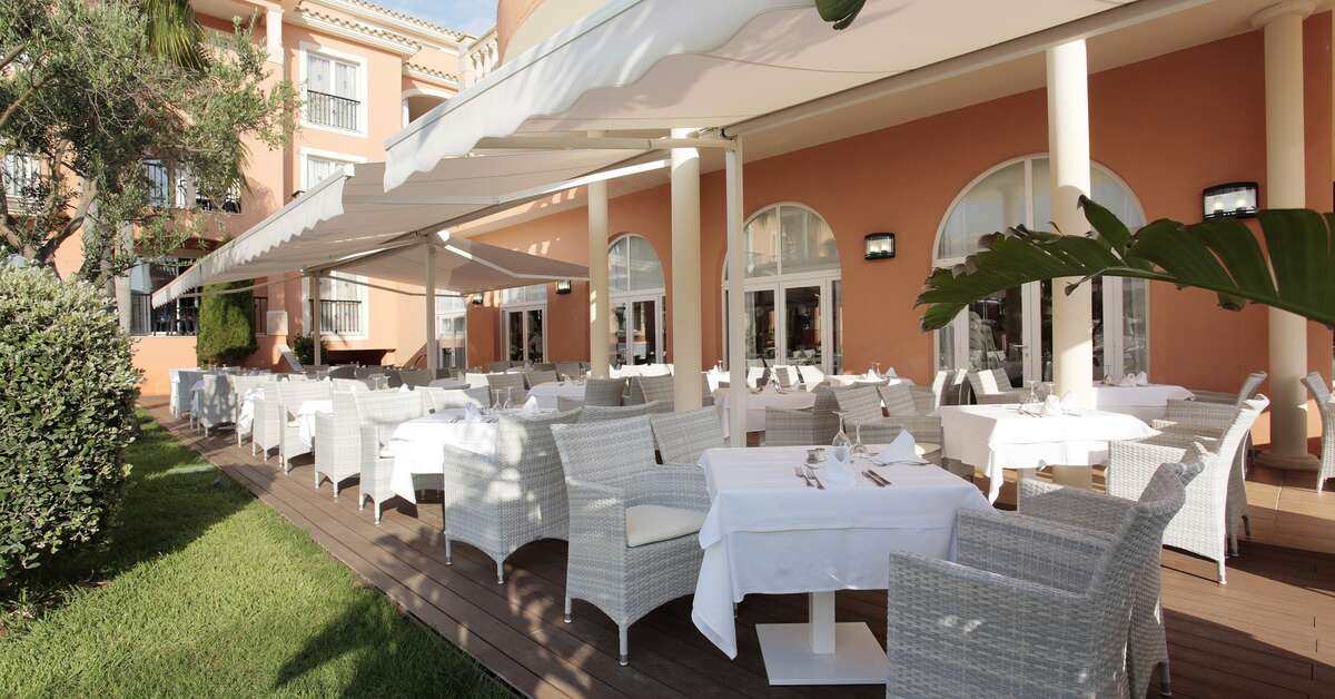 Ein Foto von den Einrichtungen im Grupotel Macarella Suites & Spa