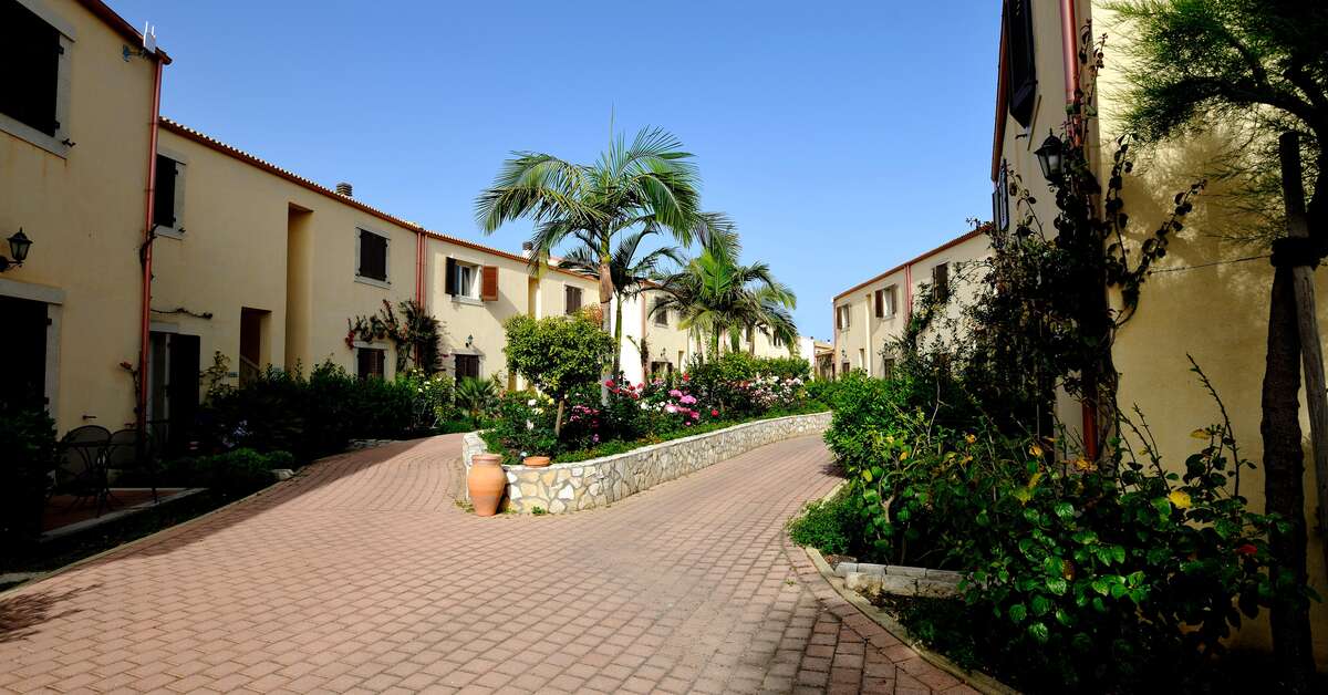 Een foto van het terras bij Sikania Resort & Spa