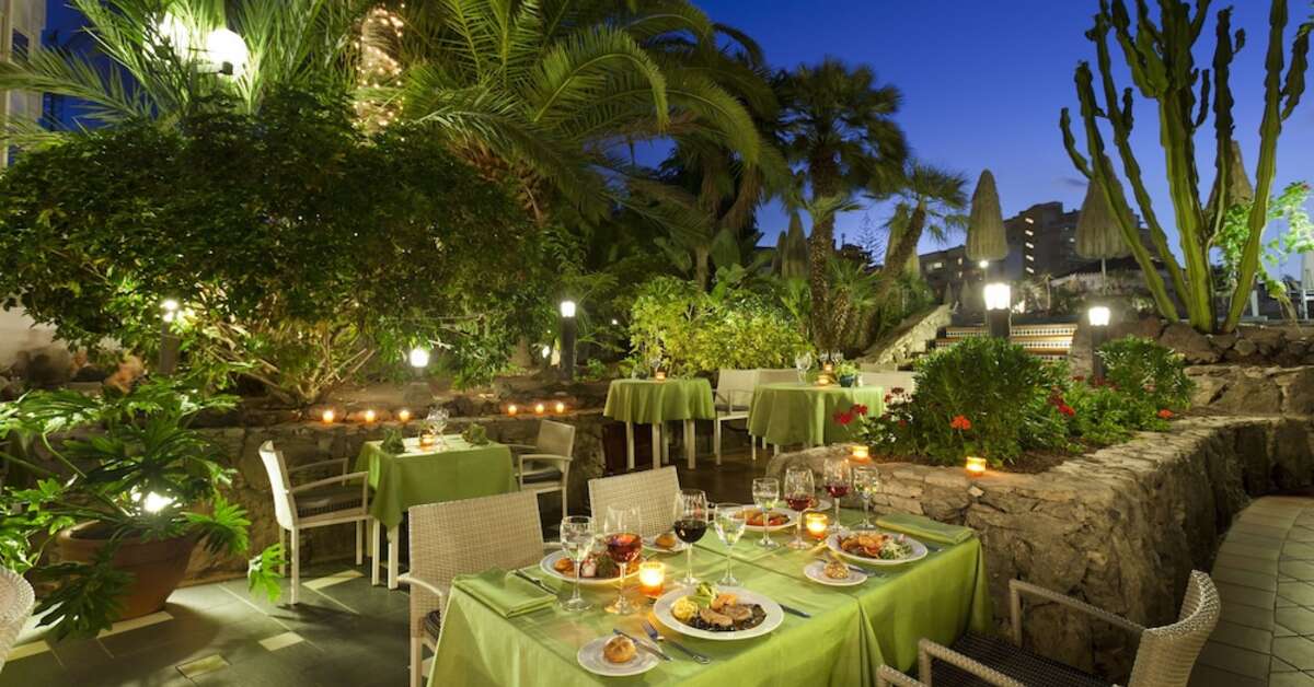 Ein Foto von der Terrasse im Seaside Sandy Beach