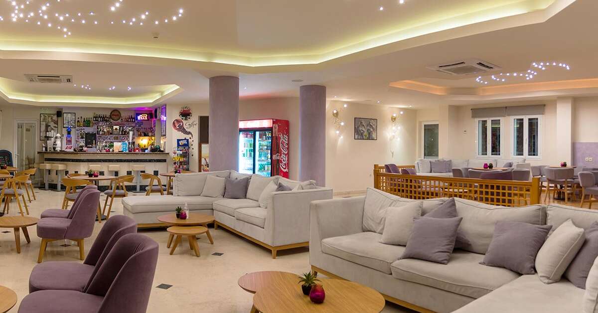 Een foto van het interieur van Xenos Kamara Beach Aparthotel