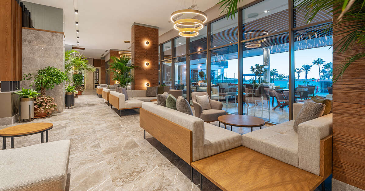 Een foto van het interieur van Sural Saray