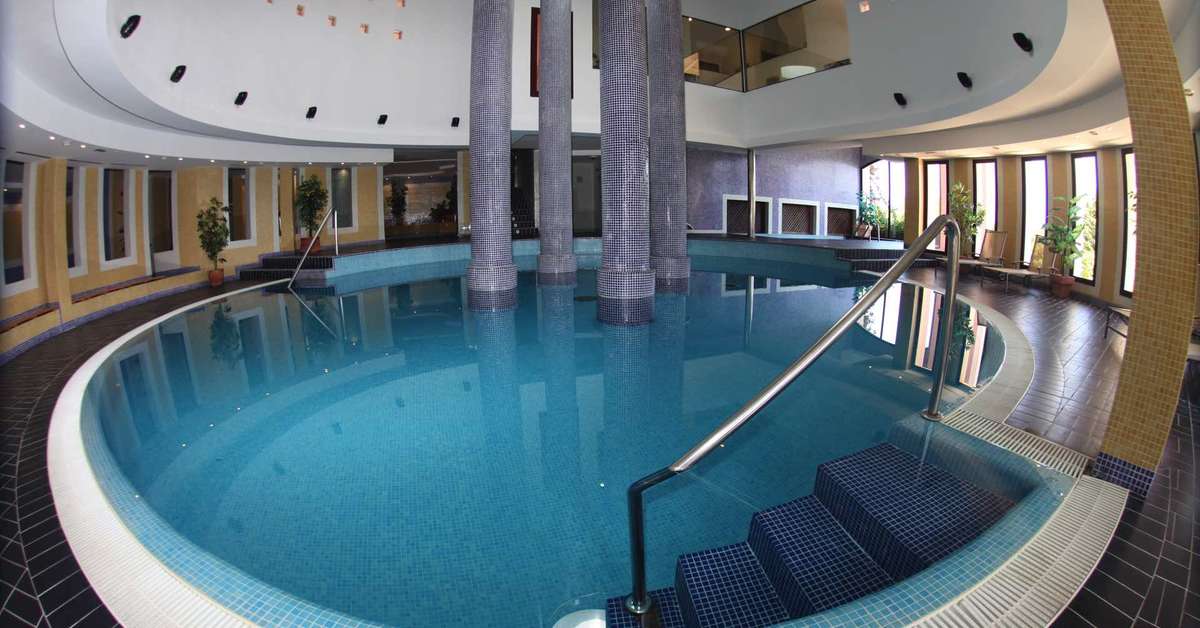 Ein Foto vom Pool im Pula Suites Boutique Resort