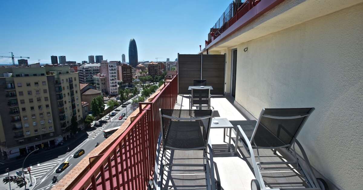 Een foto van het terras bij Catalonia Atenas