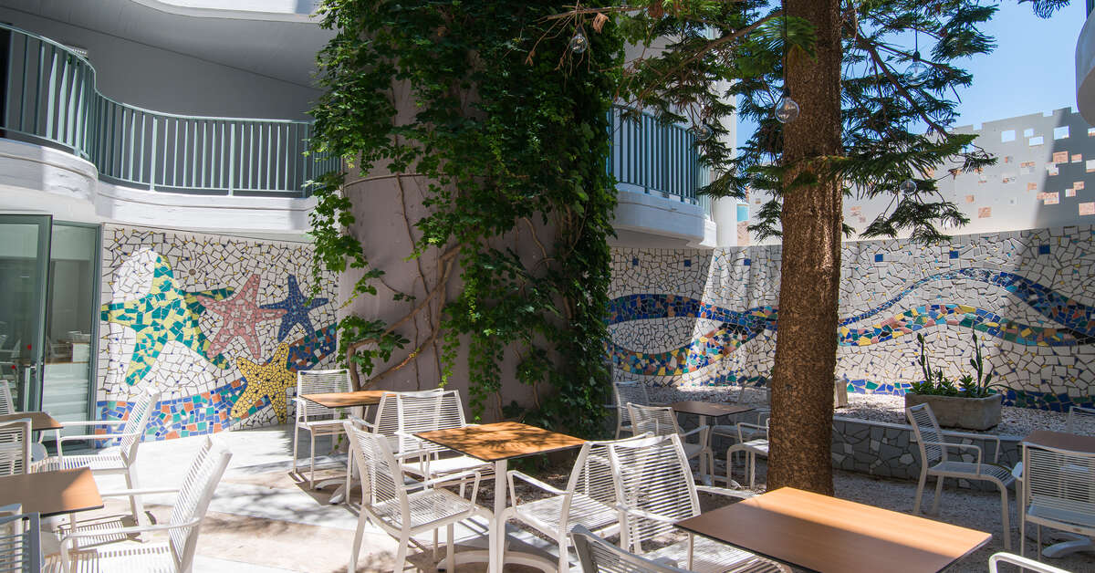 Ein Foto Alia Beach Hotel