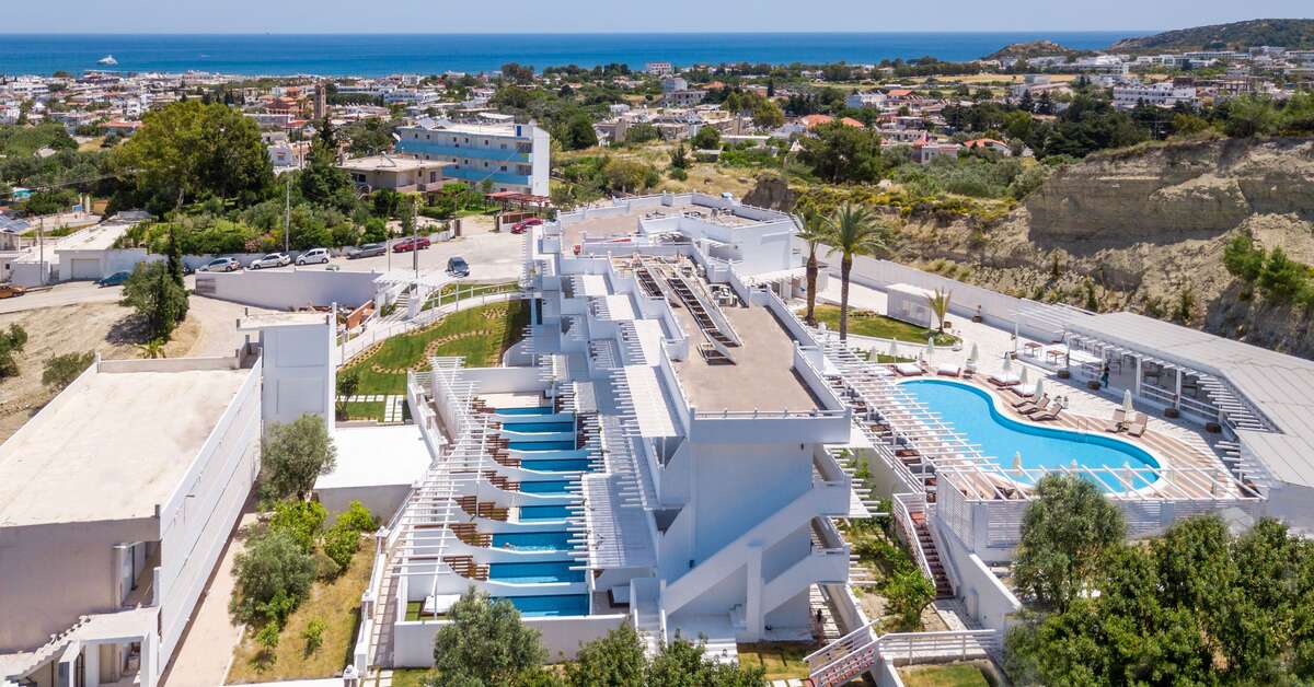 Ein Foto von der Außenansicht des Aloe Hotel
