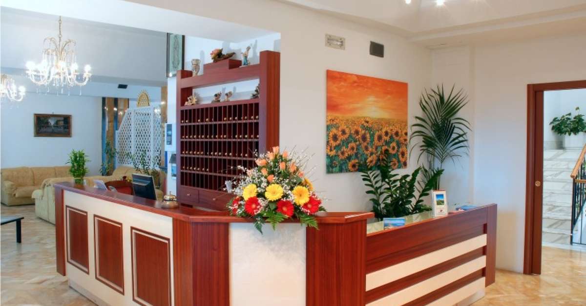 Een foto van het interieur van Hotel O Sole Mio