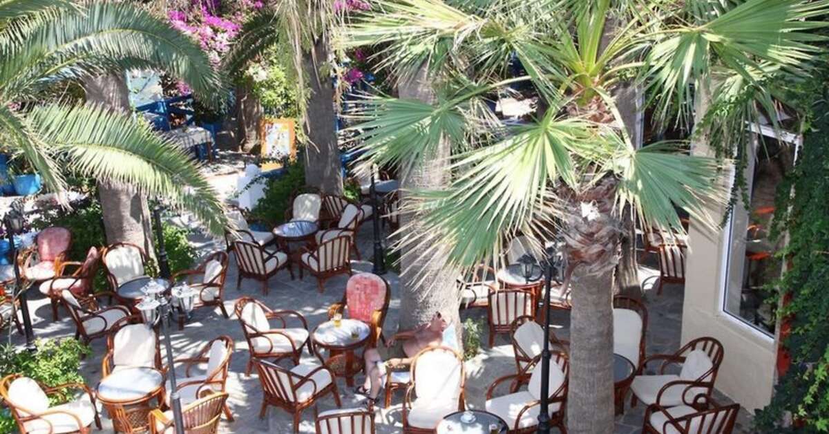 Ein Foto von der Terrasse im Palm Bay Hotel