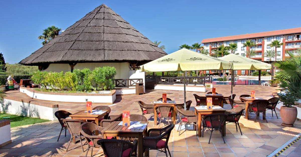 Een foto van het terras bij Smy Isla Cristina