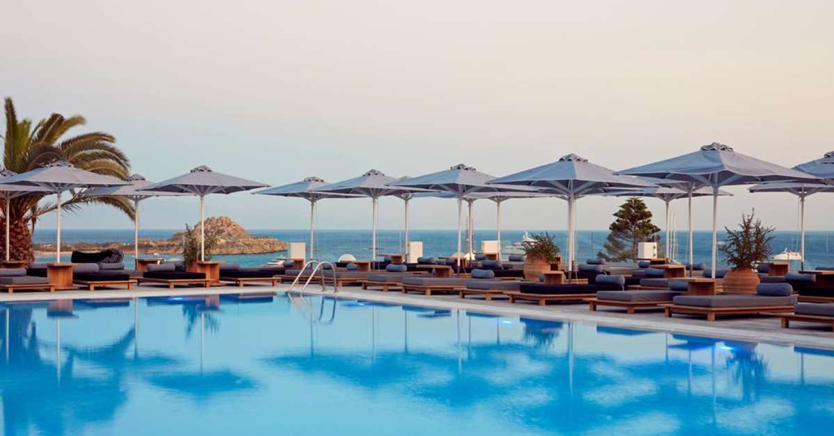 Een foto van het zwembad bij Myconian Ambassador - Relais & Chateaux
