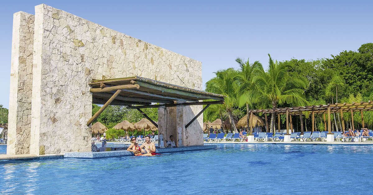 Een foto van het zwembad bij Grand Sirenis Riviera Maya Resort & Spa