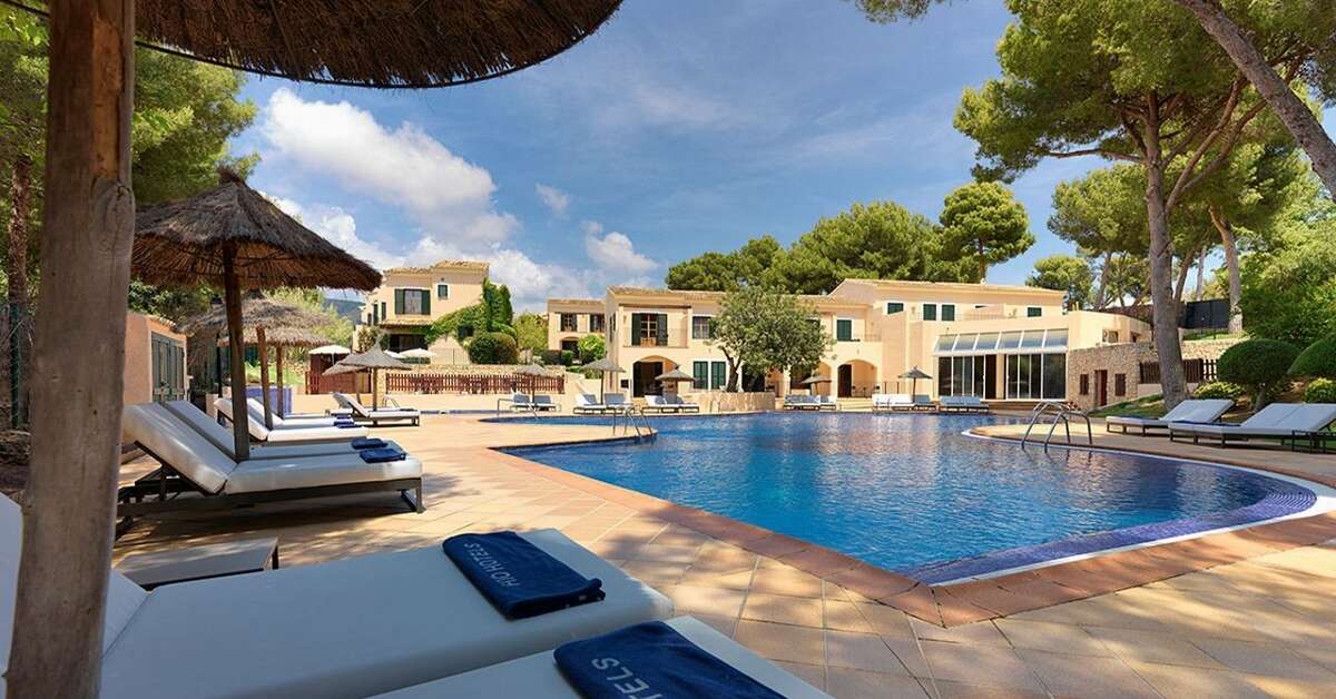 Ein Foto vom Pool im H10 Punta Negra