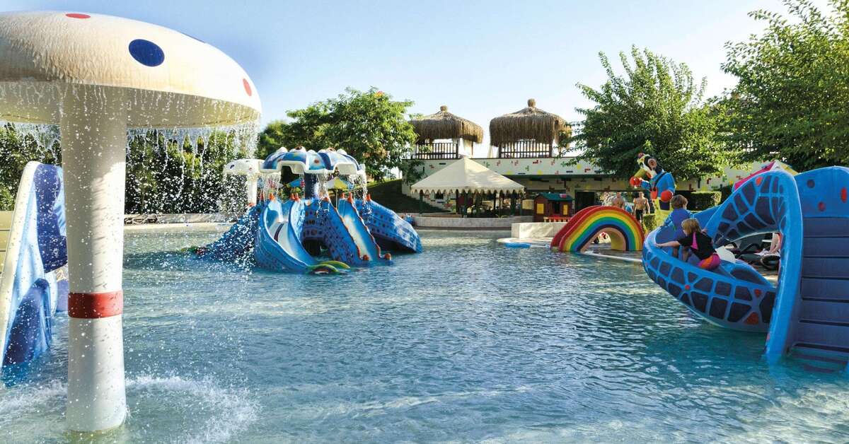 Een foto van het zwembad bij Gloria Verde Resort