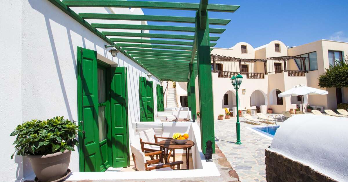 Ein Foto vom Pool im Hotel Mathios Village