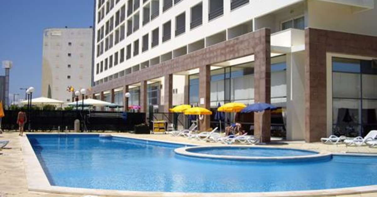 Een foto van een overzicht van Tryp by Wyndham Lisboa Caparica Mar Hotel