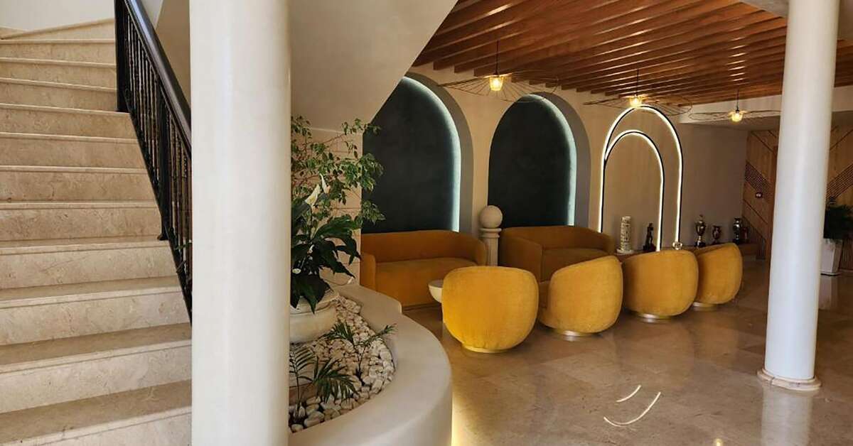 Ein Foto Gold Hotel