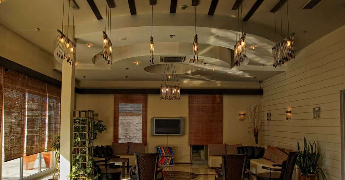 Een foto van het interieur van Lavitas Hotel
