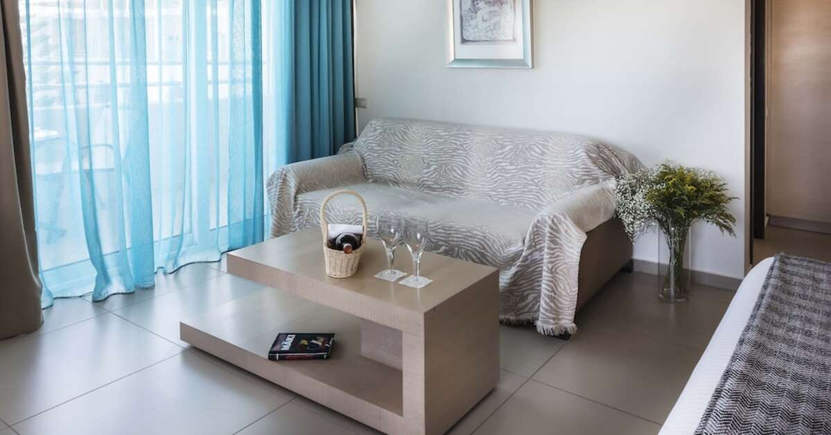 Ein Foto Glaros Beach Hotel