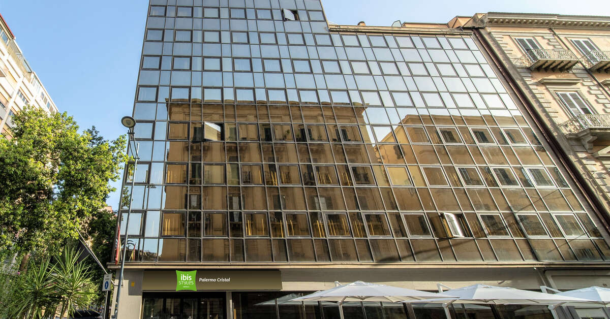 Een foto van de buitenkant van Ibis Styles Palermo Cristal