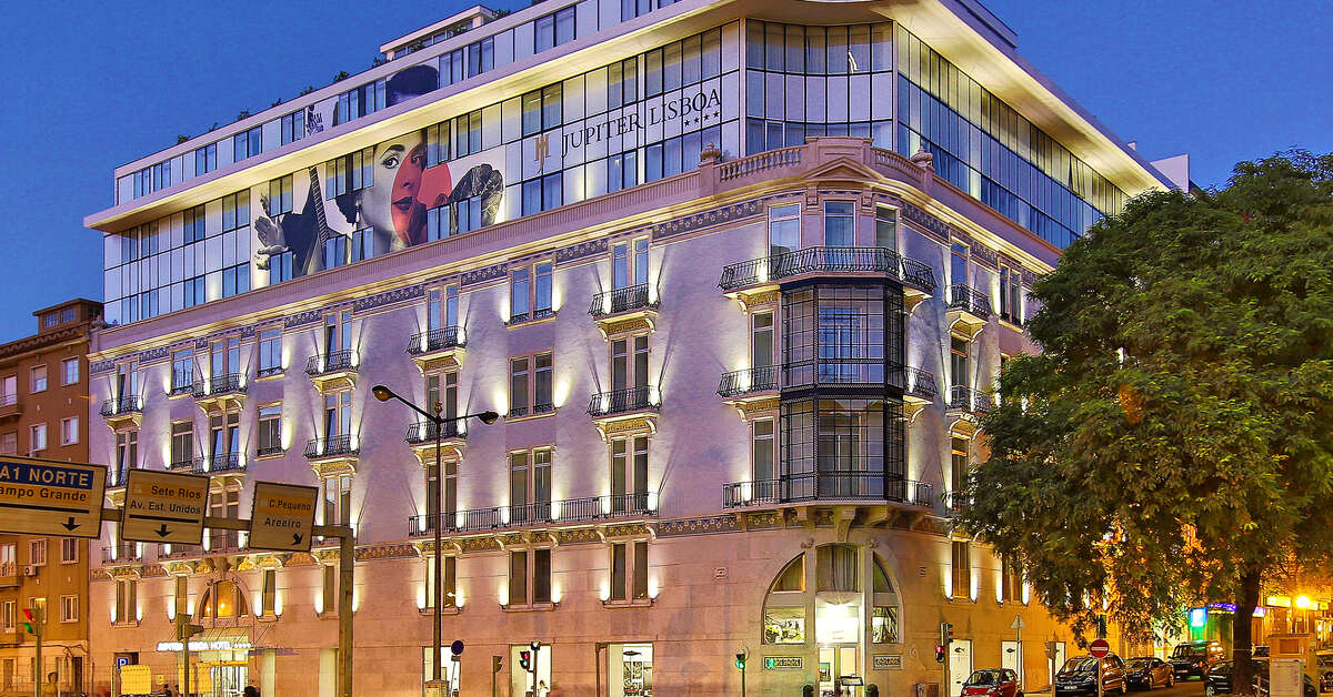 Een foto van de buitenkant van Jupiter Lisboa Hotel