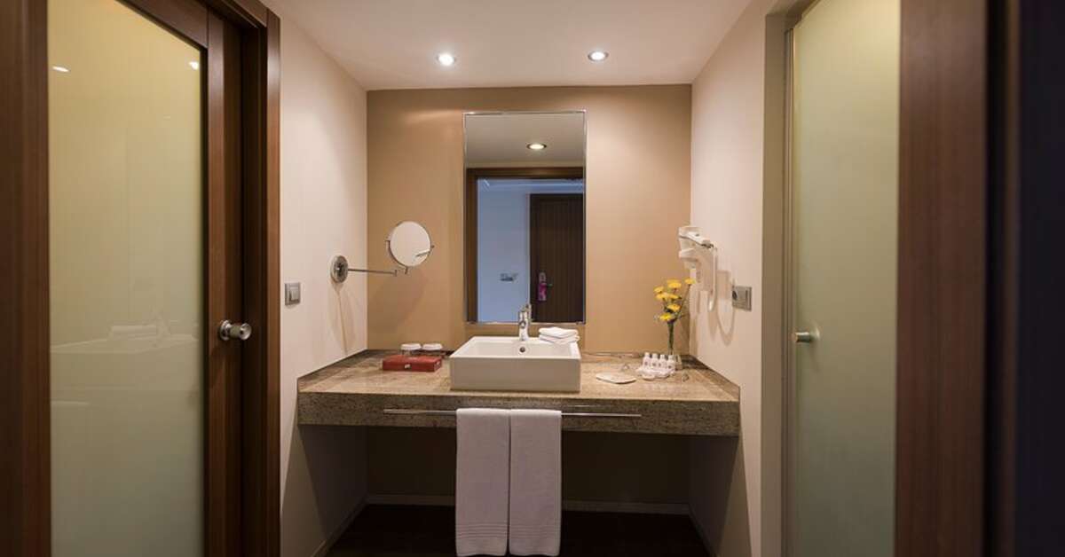 Ein Foto Arum Barut Collection