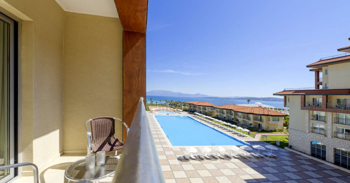 Een foto van het zwembad bij Radisson Blu Resort & Spa Cesme