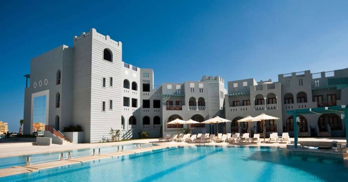 Een foto van het zwembad bij Fanadir Hotel El Gouna