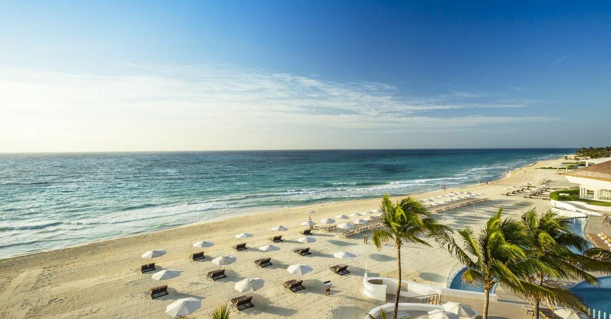 Ein Foto vom Strand beim Playacar Palace
