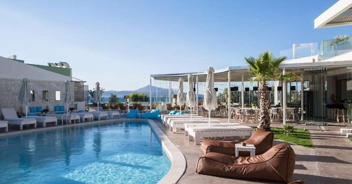Een foto van het zwembad bij Aloe Boutique & Suites